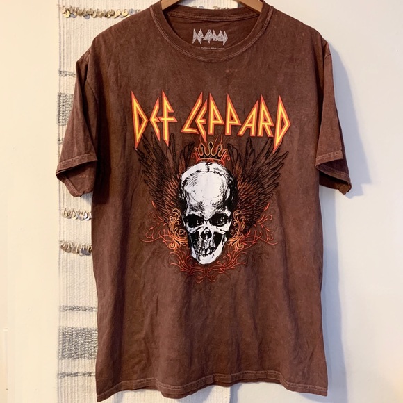 Def Leppard Acid Wash Retro Band Tee 
